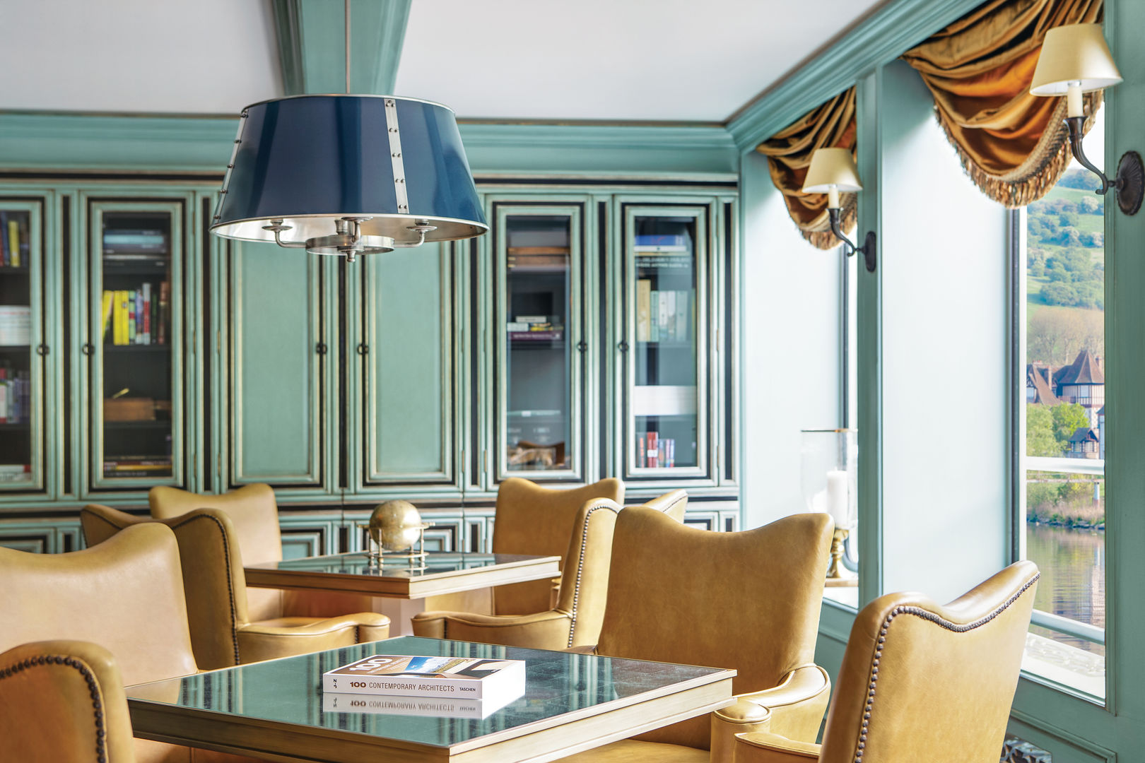 Uniworld Boutique River Cruises - River Empress - Captains Lounge Library 1.jpg